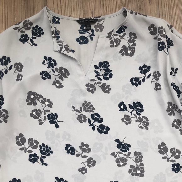 Banana Republic Top - Picture 2 of 5